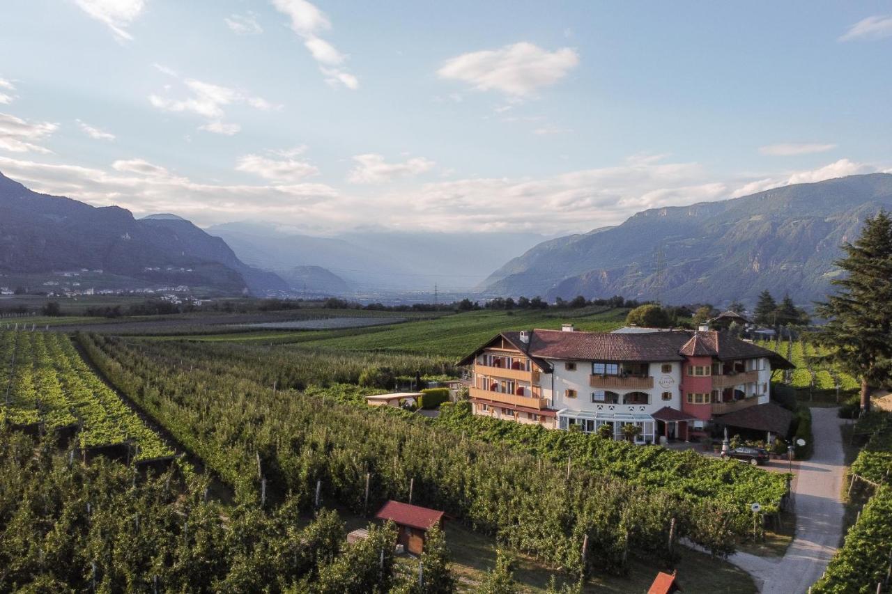 Hotel Linger Eppan an der Weinstraße Exteriör bild